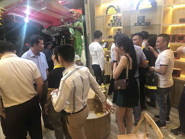 Cửa hàng Đông trùng hạ thảo Tại Đồng Nai