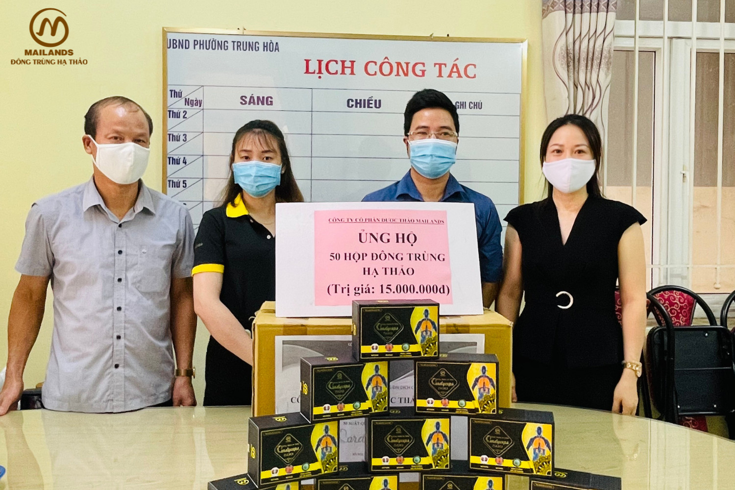 Mailands ủng hộ phòng chống dịch