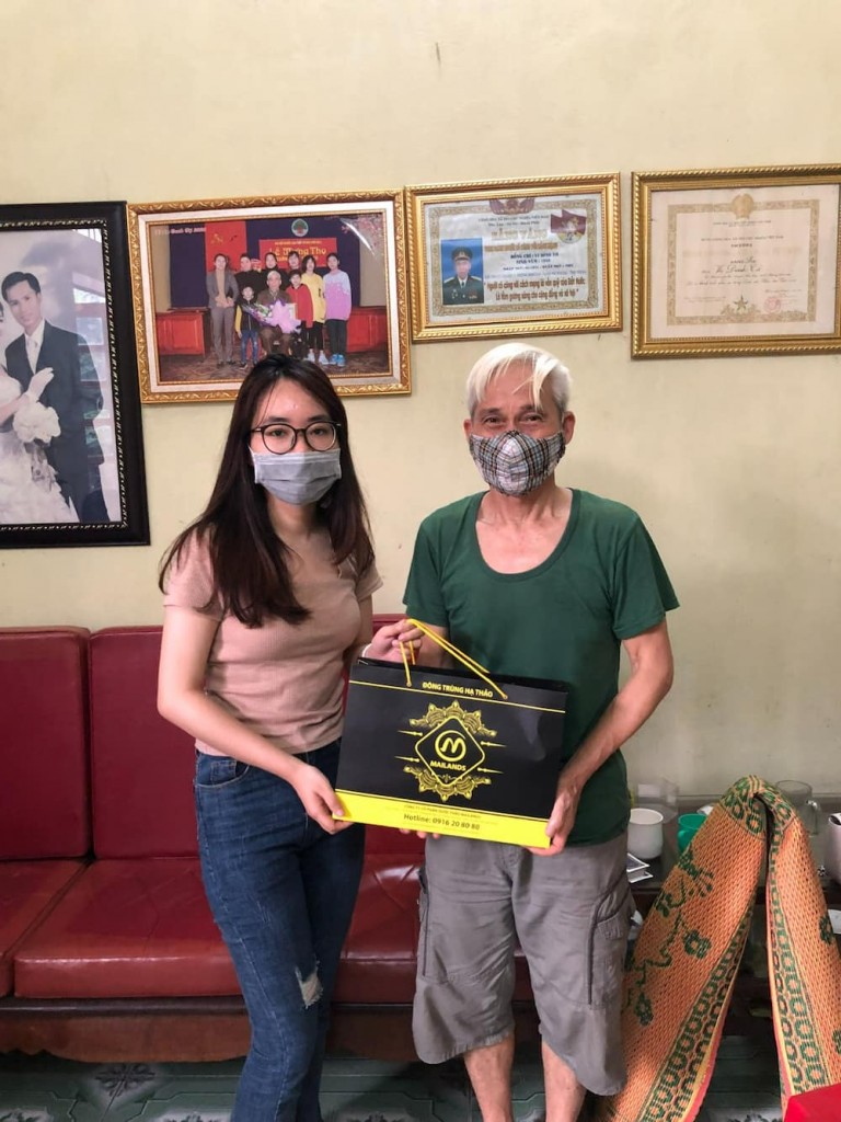 Đông trùng hạ thảo Mailadns tặng quà Bác Sơn - Cựu chiến binh tại Yên Bái