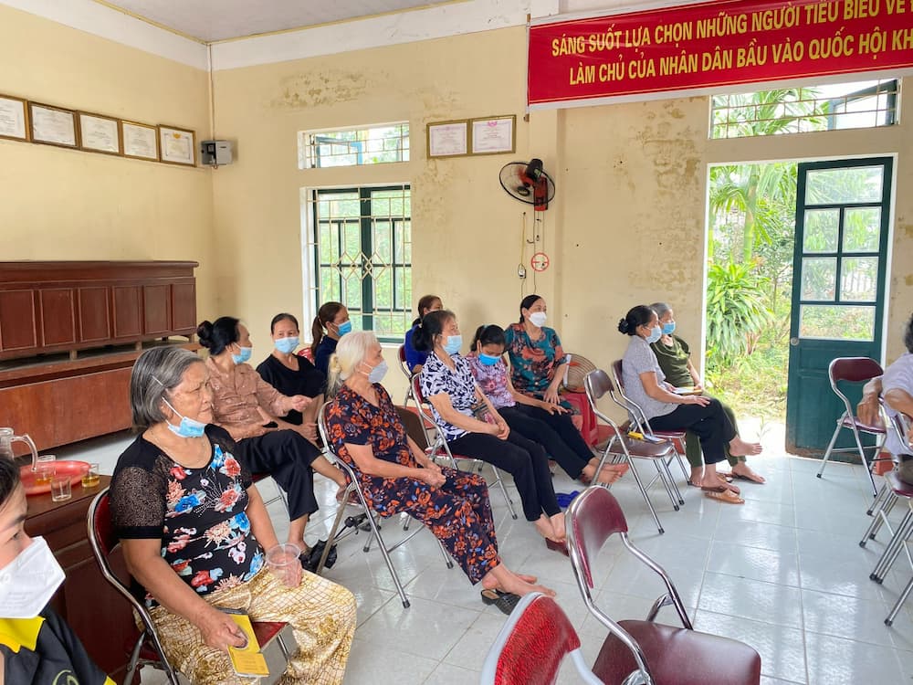 Chương trình tặng quà tại nhà văn hóa