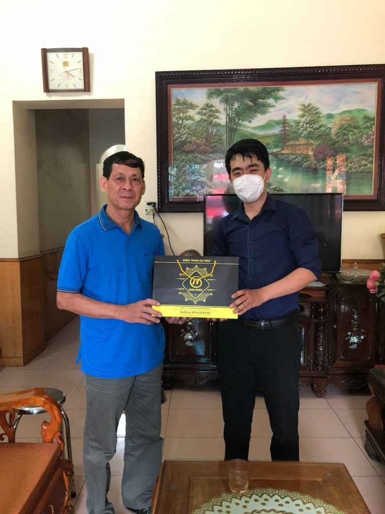 Đông trùng hạ thảo Mailadns tặng quà chú Hải - tại Yên Bái